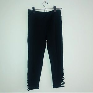 black zella girl workout capris